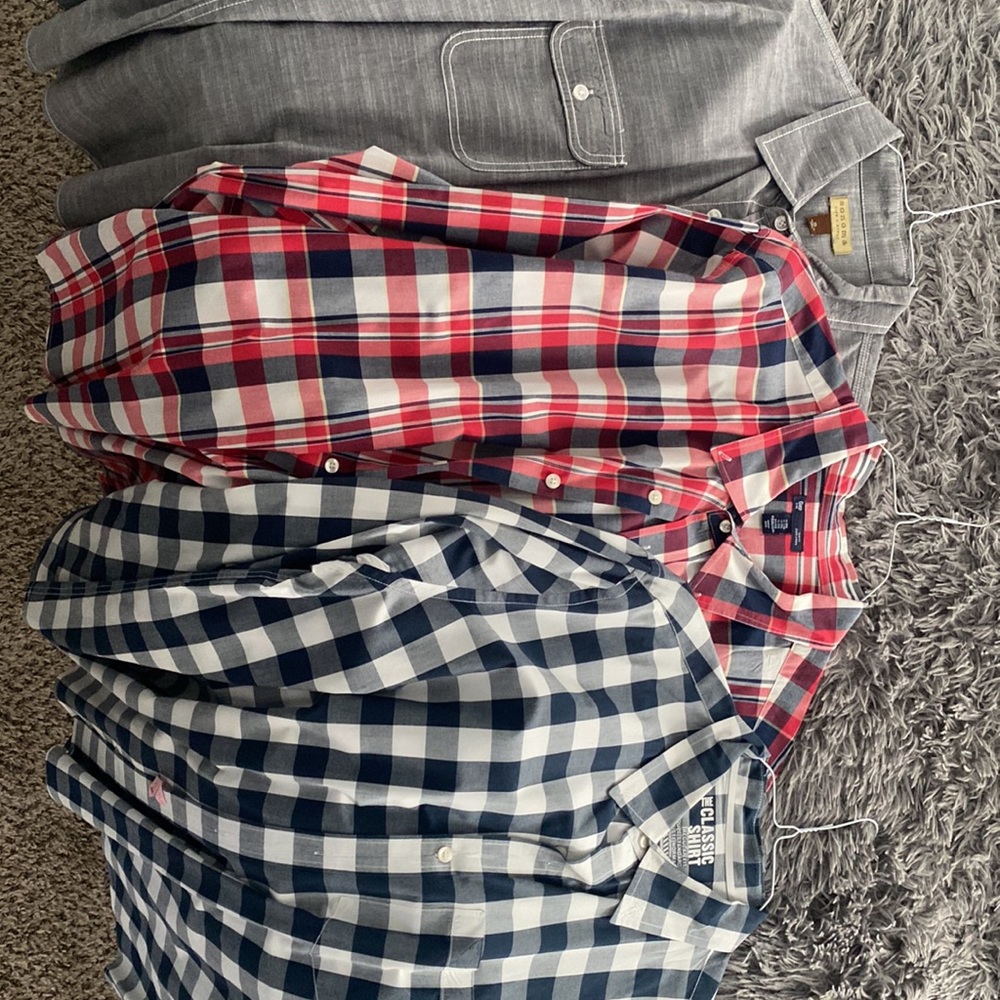 3 shirt bundle XXL SLIM FIT gap shirt, XL old navy , XL on sonoma shirt.